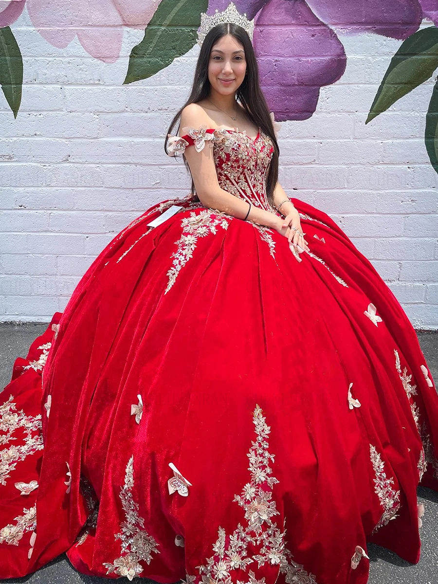 Красные Велюровые Пышные Платья в Мексиканском стиле с V-образным вырезом, Аппликацией, На Шнуровке, Пышные Бальные Платья Со Стреловидным Шлейфом, Длинные Роскошные Vestidos De XV Anos