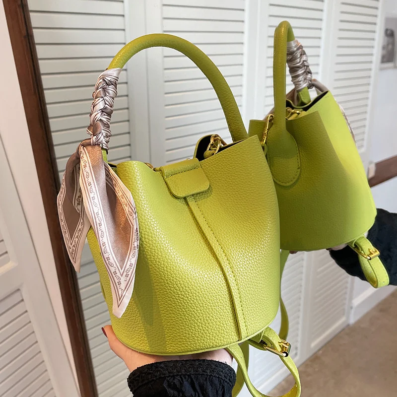 Мини-сумки через плечо Для женщин Большой емкости из искусственной кожи 2023 Новая Мода Сплошной Цвет Портативная женская сумка