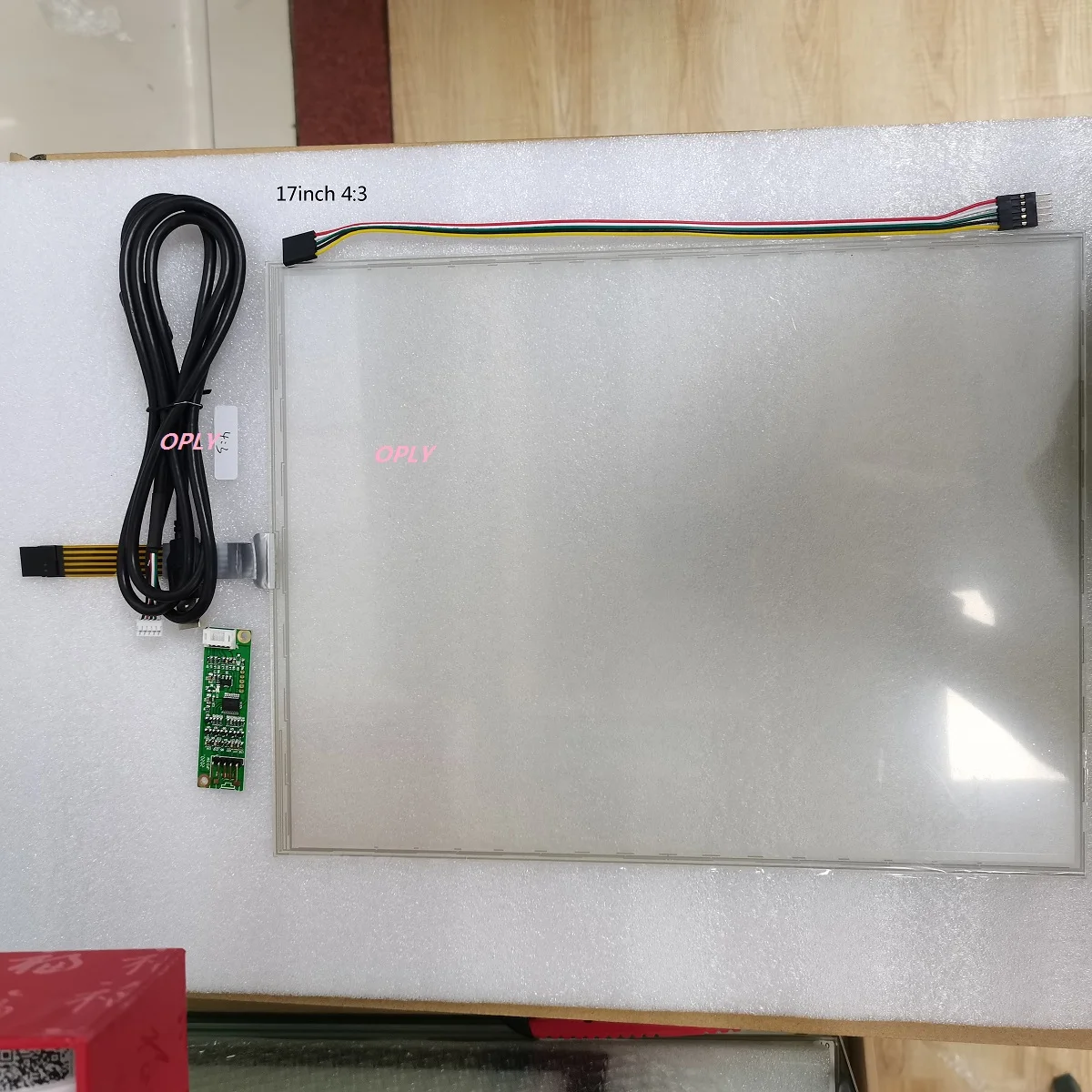 355*288 5-проводная ММ 4:3 17-дюймовая Резистивная сенсорная панель толщиной стекла для промышленной рекламы, автомобильный дисплей